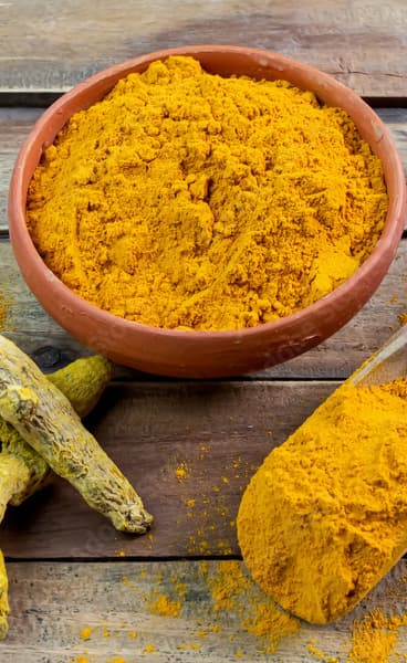 Haldi doodh instead of a late-night cola. Day 3 and I'm sleeping better already.